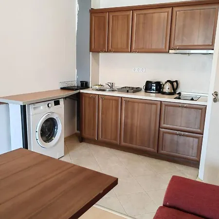 Mountain Paradise 4 - 1 Bedroom - Gondola, 100m Away - Washer * Bansko