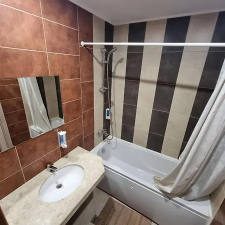 Mountain Paradise 4 - 1 Bedroom - Gondola, 100m Away - Washer Lägenhet *